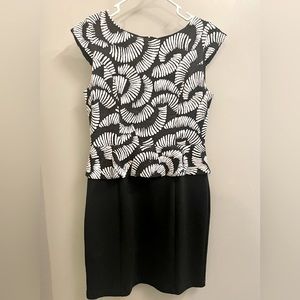 Ann Taylor Fitted Soft Black White Sleeveless Womens Dress 10 Semi Formal Soft